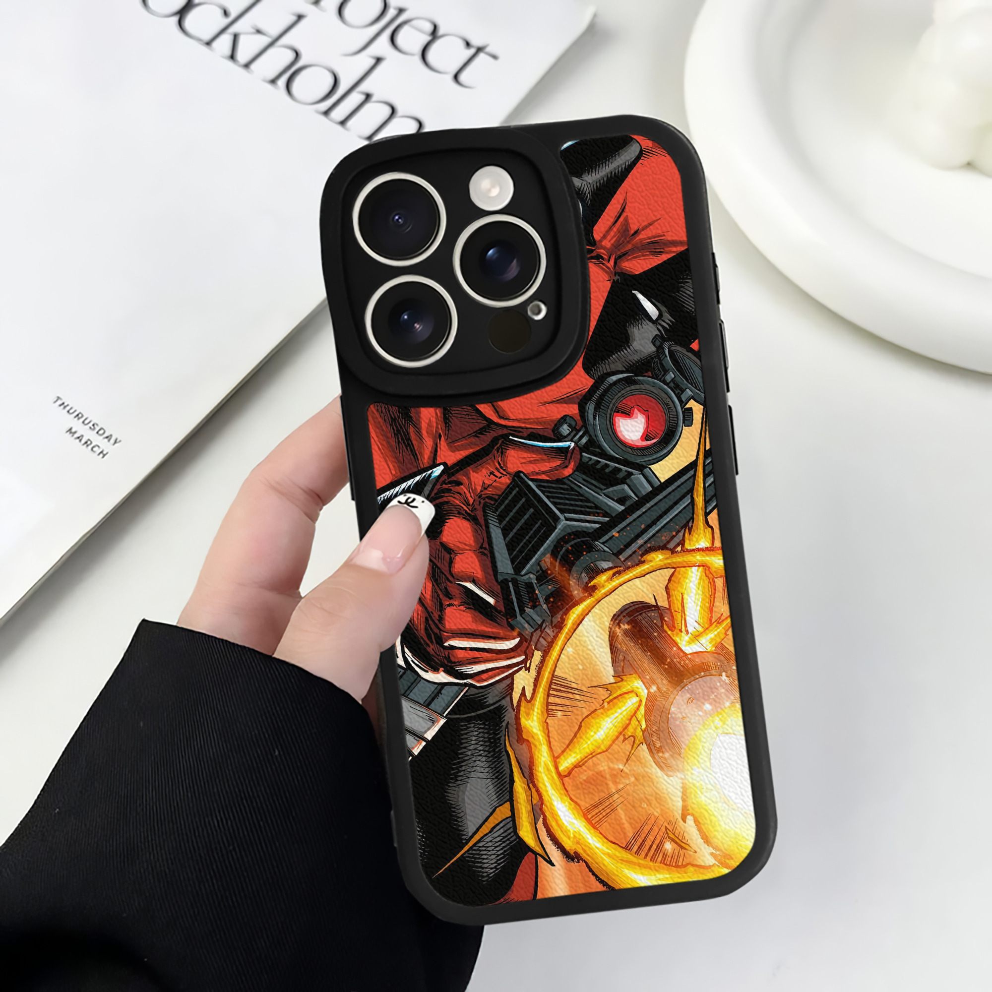 （画像用） Deadpool デッドプール 【iPhone 16シリーズ対応】シリコンスマホケース（レザー調） 材質：シリコン